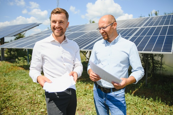 Overleg bij zonnepanelen